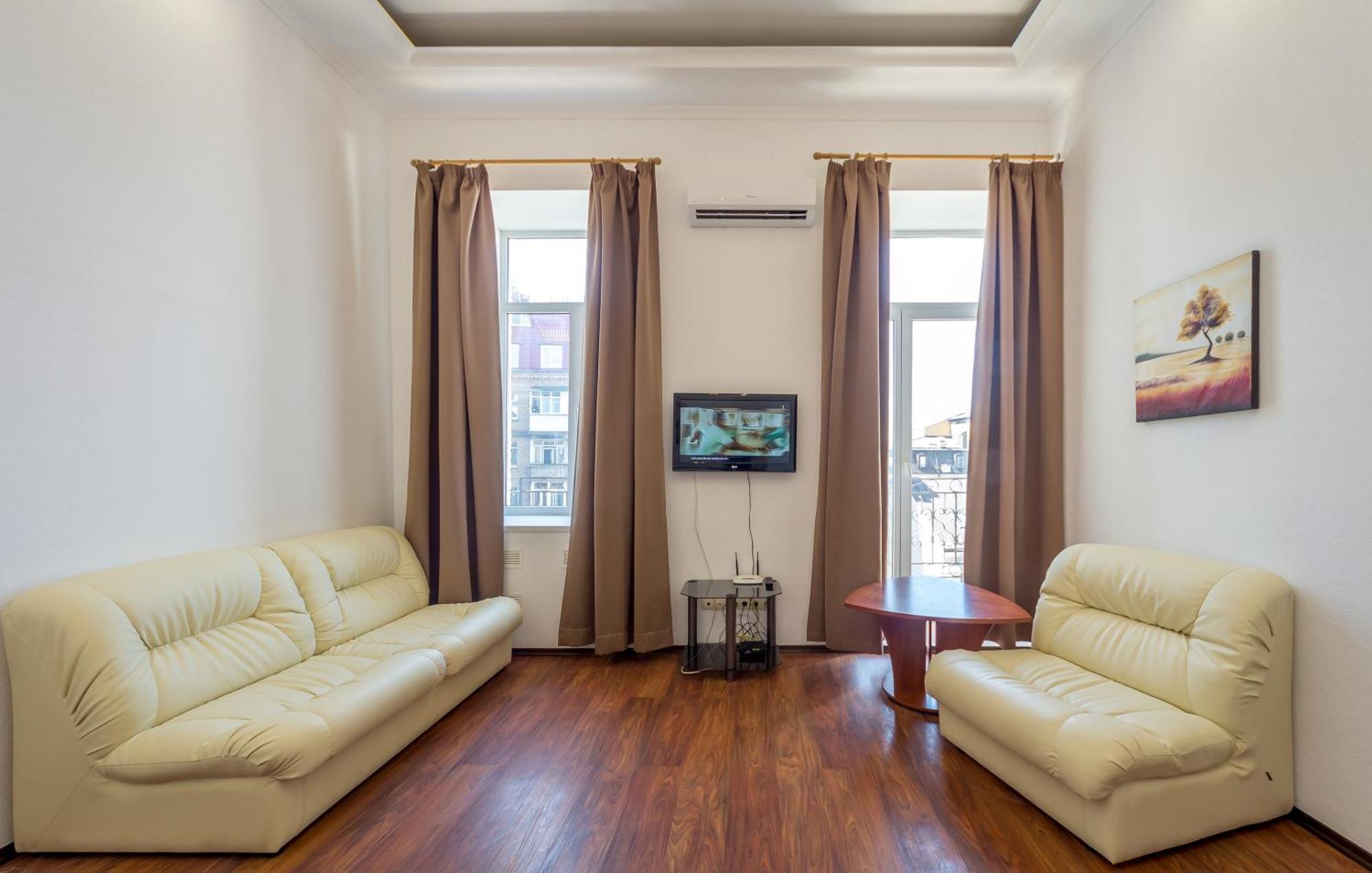 Central Apartments Киев Экстерьер фото