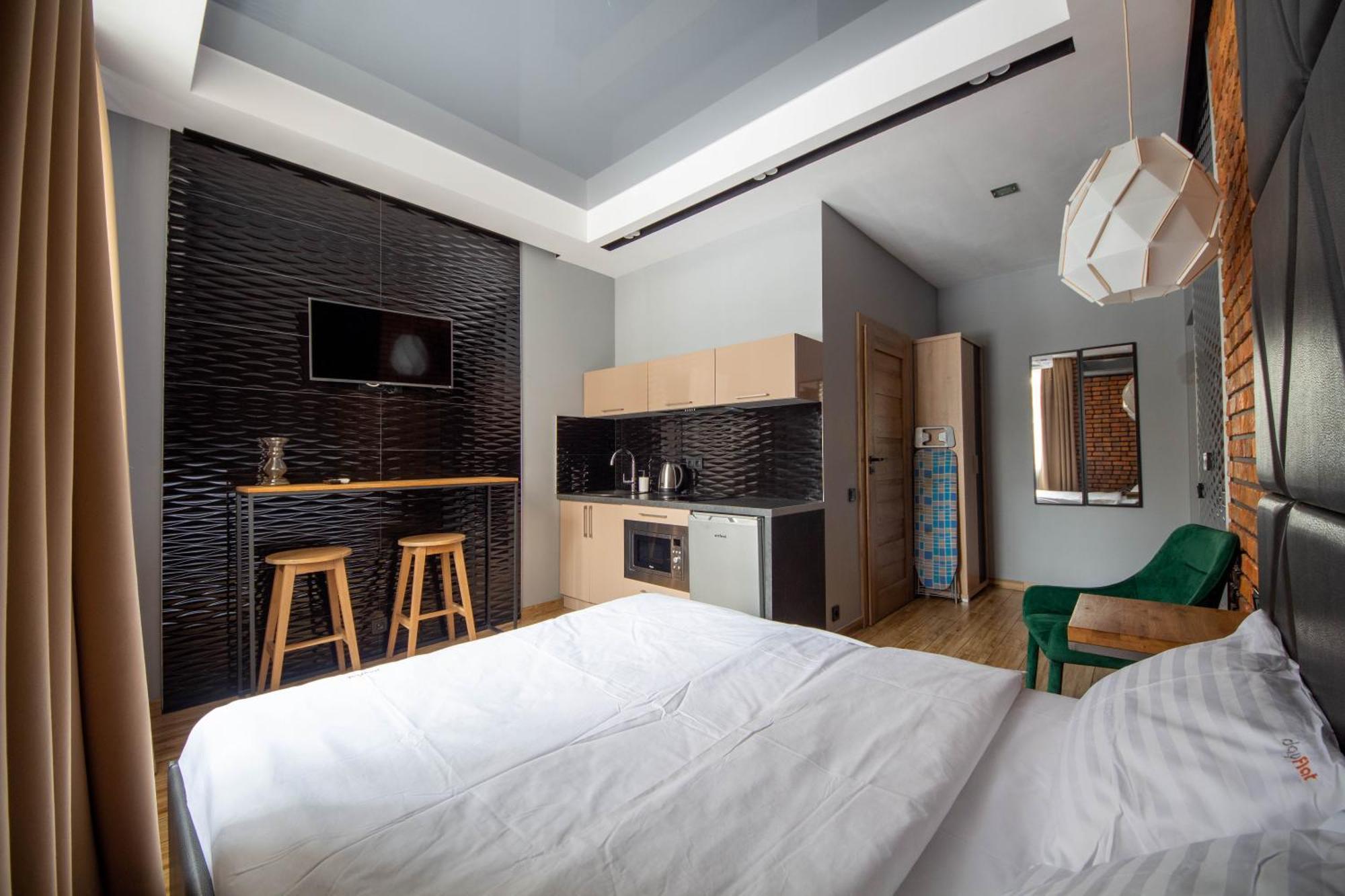 Central Apartments Киев Экстерьер фото